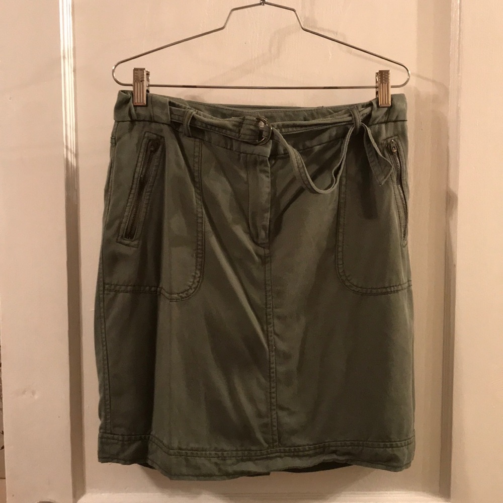 Ann Taylor army green skirt